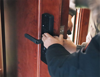 万秀24小时上门开锁公司